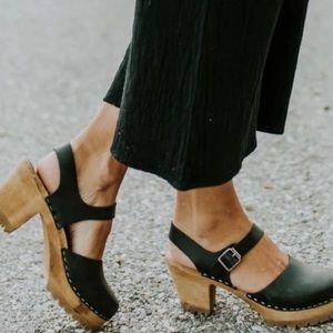 MIA Abba Clog Sandals - Black Leather 38 (US 8)